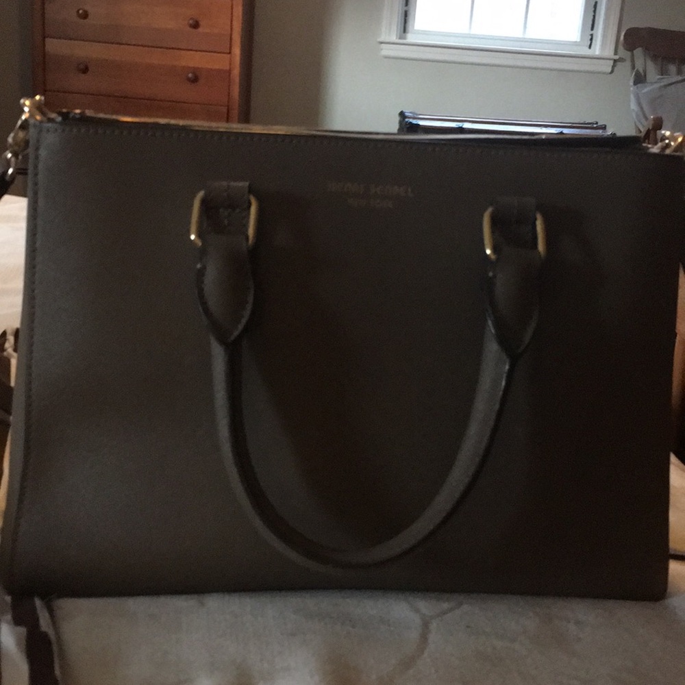 henri bendel pocketbook